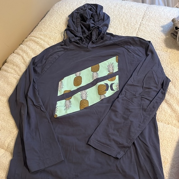 Men’s large Hurley short sleeve tee and long sleeve tee with hoodie - Picture 2 of 2